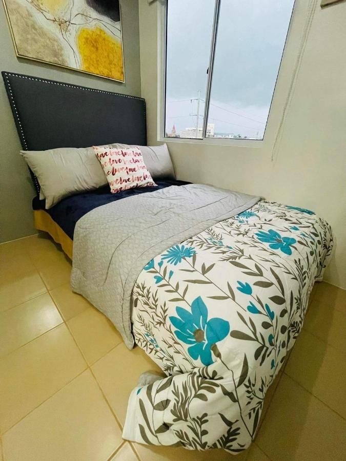 Lovely 2 Bedroom Condo Unit Iloilo Eksteriør bilde